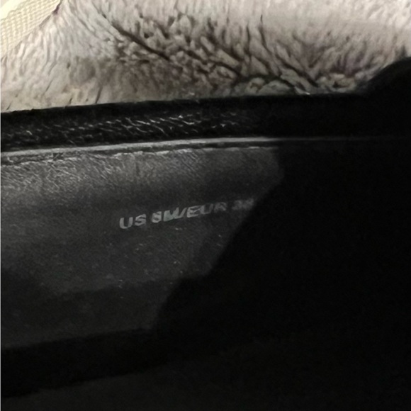 VINCE Slip Ons - Picture 3 of 6